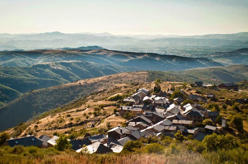 Hotel Rural La Casa Del Peregrino Эль-Асебо-де-Сан-Мигель Экстерьер фото